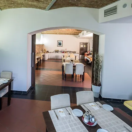 Ξενοδοχείο Boutique Sopianae 3*