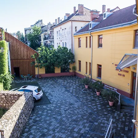 Hotel Boutique Sopianae 3*
