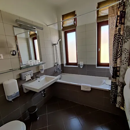 Boutique Sopianae Πετς